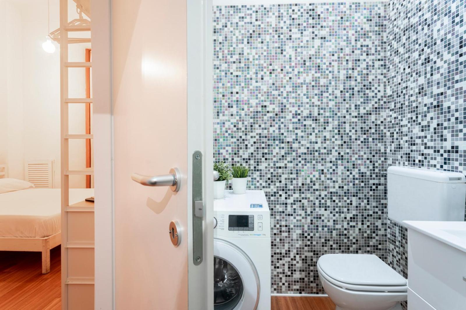 New! Lovely & Friendly In Center B Apartamento *